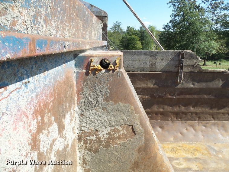 image for item DI0687 Dump bed