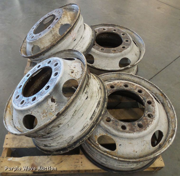 image for item DI0693 Tires and wheels