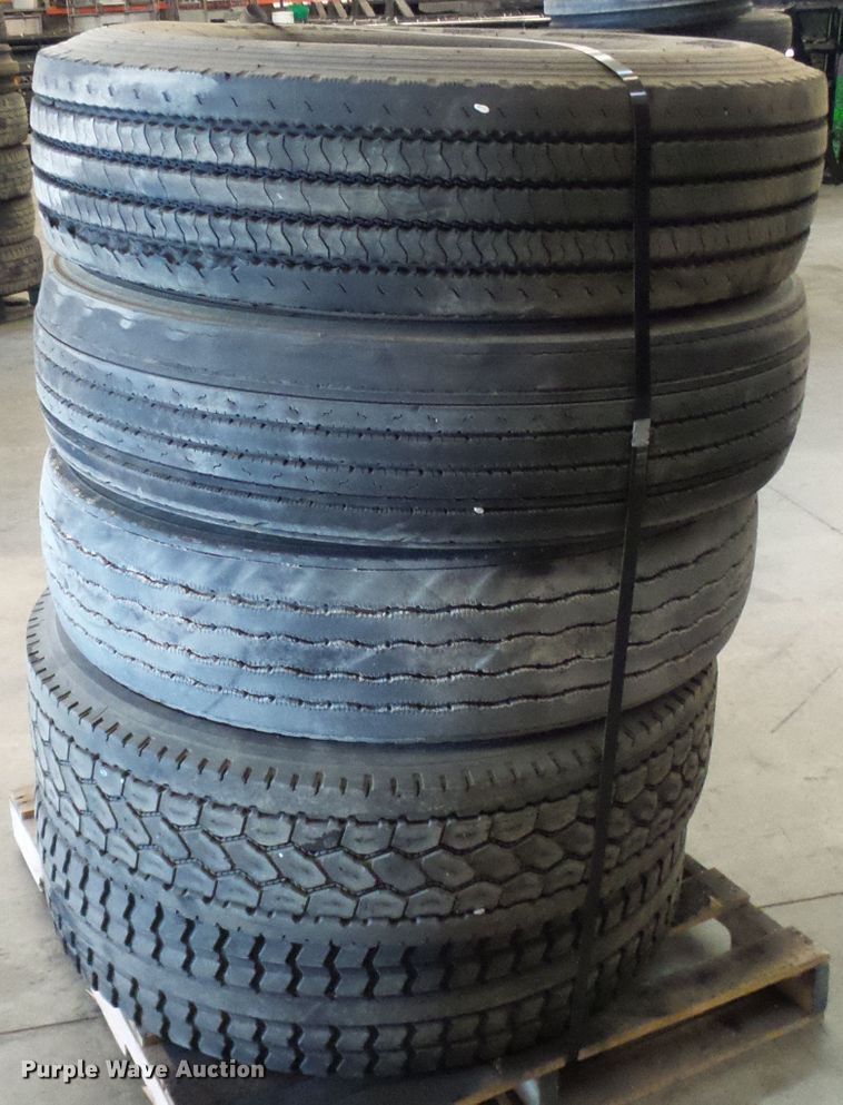 image for item DI0693 Tires and wheels