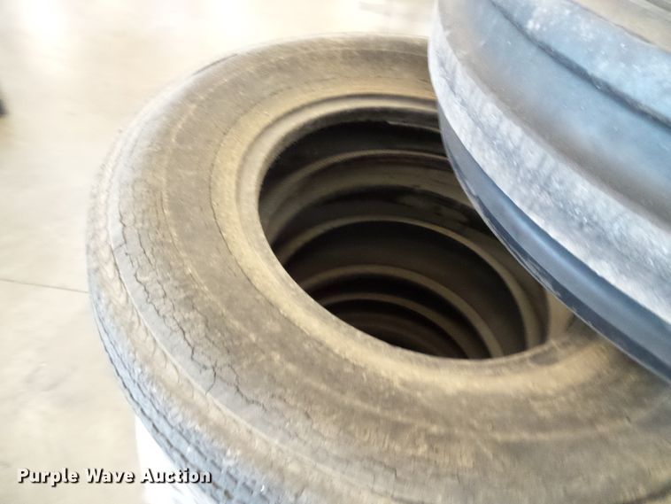 image for item DI0693 Tires and wheels