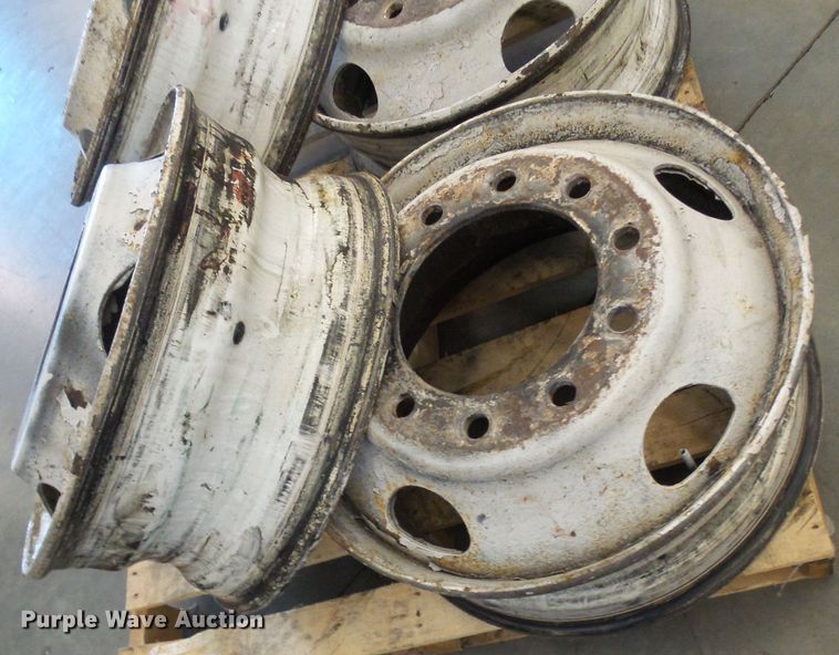 image for item DI0693 Tires and wheels