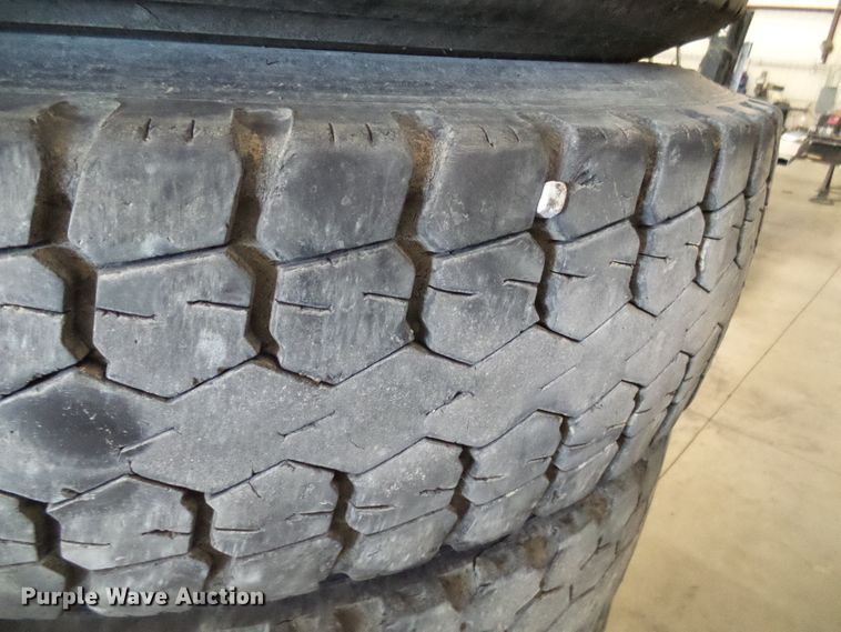 image for item DI0693 Tires and wheels