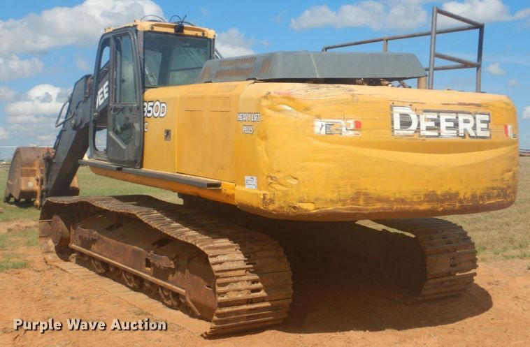 image for item DI2325 2007 John Deere 350D LC excavator