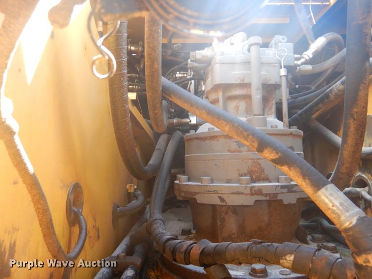 image for item DI2325 2007 John Deere 350D LC excavator