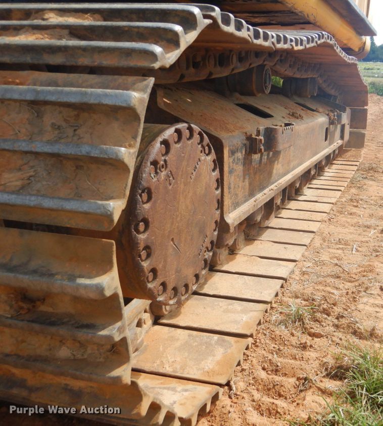 image for item DI2325 2007 John Deere 350D LC excavator