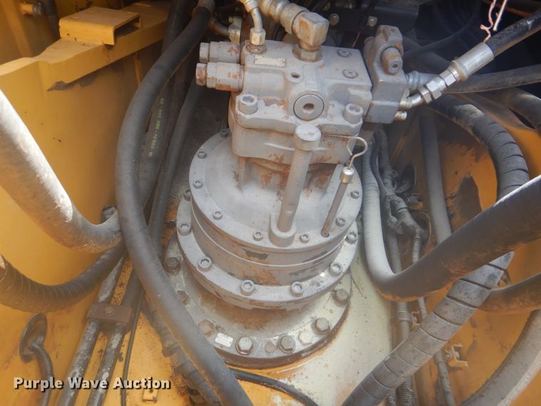 image for item DI2325 2007 John Deere 350D LC excavator