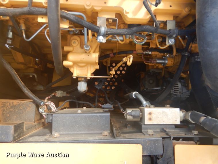 image for item DI2325 2007 John Deere 350D LC excavator