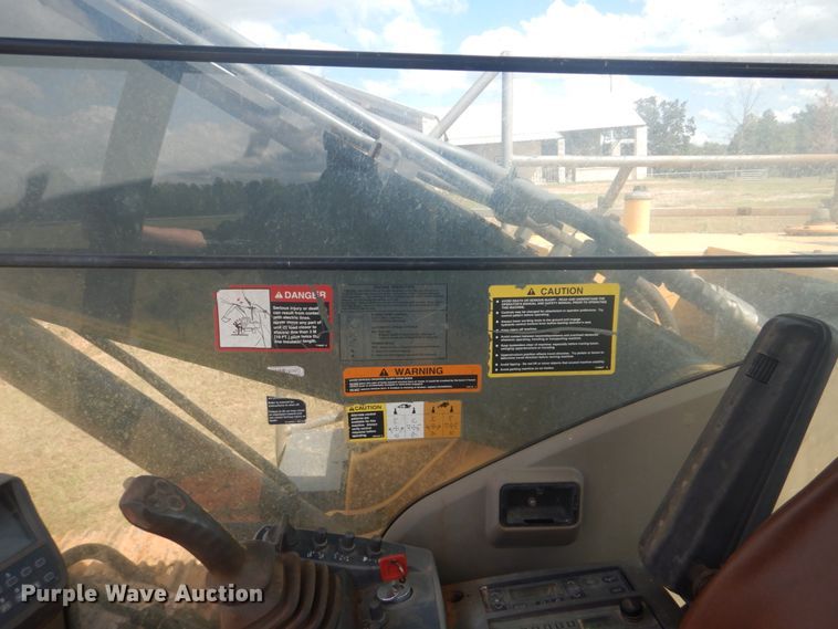 image for item DI2325 2007 John Deere 350D LC excavator