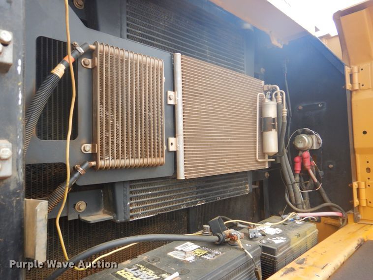 image for item DI2325 2007 John Deere 350D LC excavator