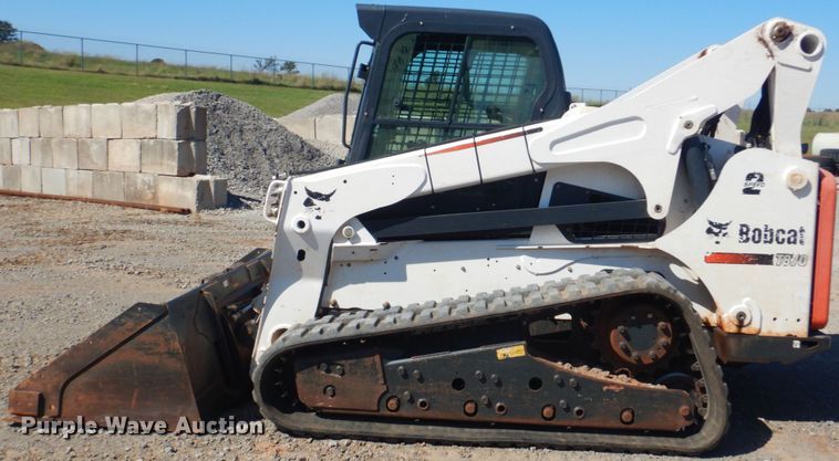 image for item DI2348 2015 Bobcat T870 skid steer