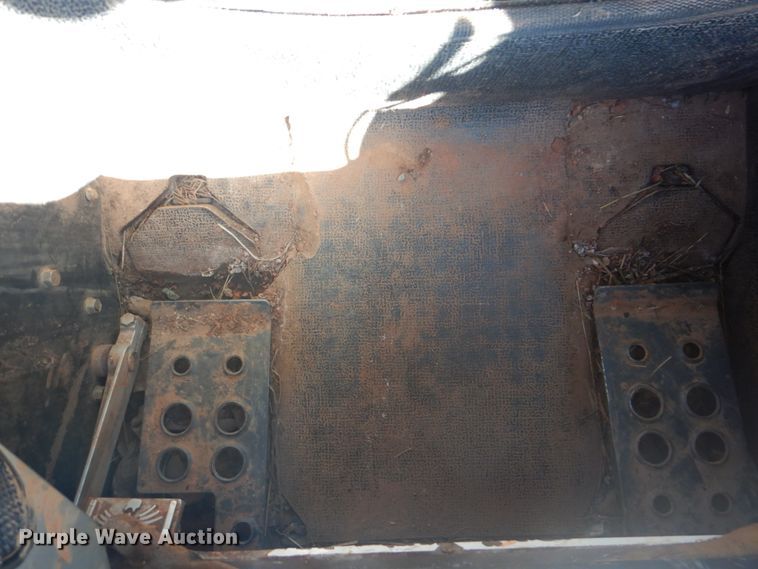 image for item DI2348 2015 Bobcat T870 skid steer