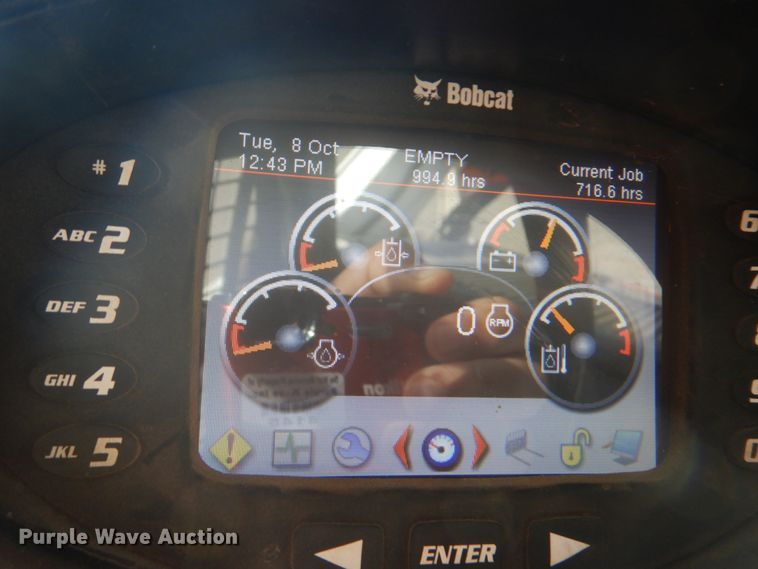 image for item DI2348 2015 Bobcat T870 skid steer