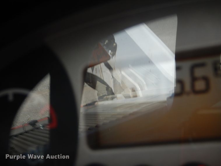 image for item DI2348 2015 Bobcat T870 skid steer