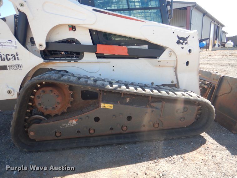 image for item DI2348 2015 Bobcat T870 skid steer