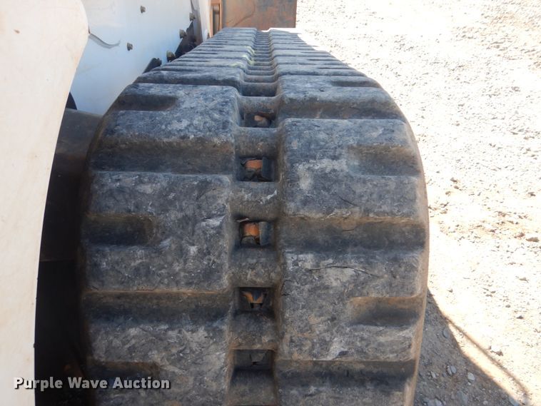 image for item DI2348 2015 Bobcat T870 skid steer