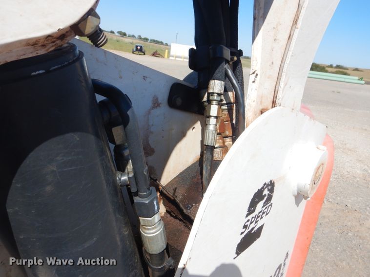 image for item DI2348 2015 Bobcat T870 skid steer