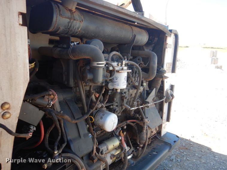 image for item DI2348 2015 Bobcat T870 skid steer