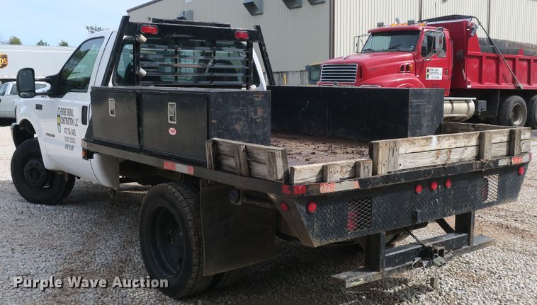 image for item EA9391 2001 Ford F450 Super Duty flatbed truck