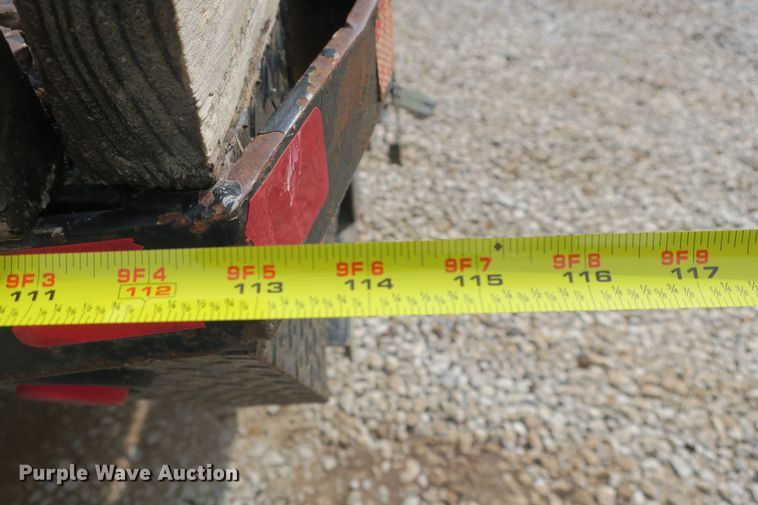 image for item EA9391 2001 Ford F450 Super Duty flatbed truck