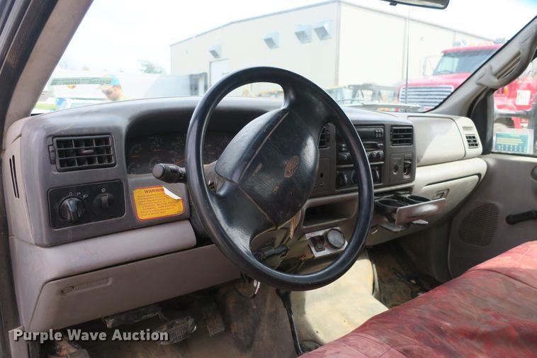 image for item EA9391 2001 Ford F450 Super Duty flatbed truck