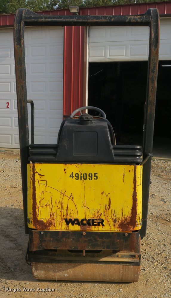 image for item EA9395 Wacker RD11A double drum vibratory roller