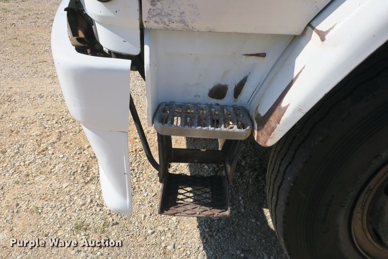 image for item EA9396 1986 Chevrolet Tiltmaster flatbed truck