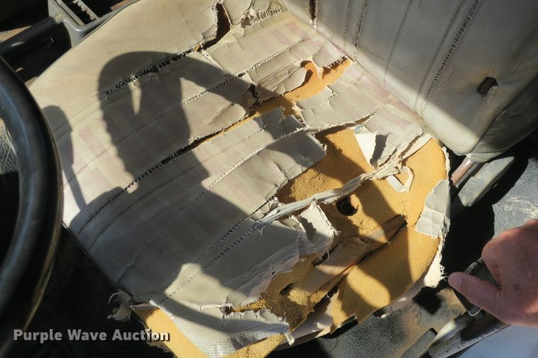 image for item EA9396 1986 Chevrolet Tiltmaster flatbed truck