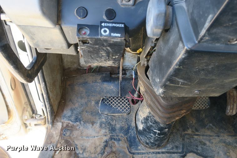 image for item EA9396 1986 Chevrolet Tiltmaster flatbed truck