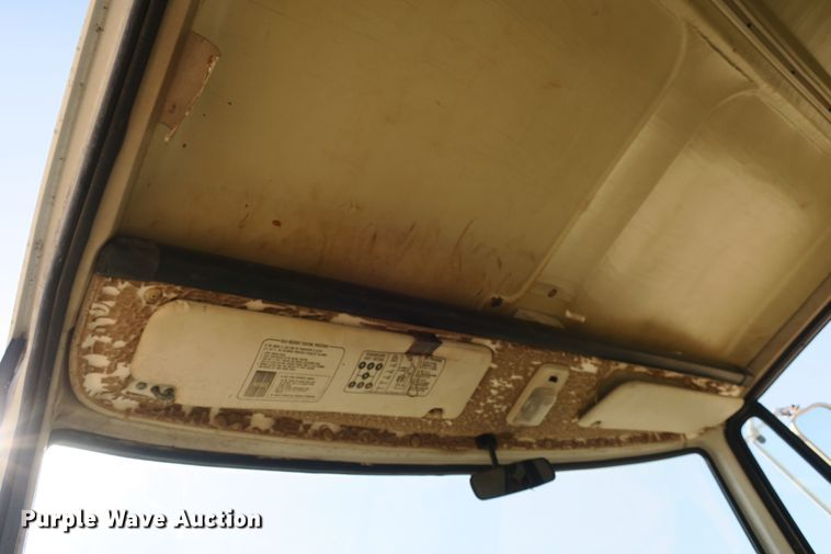 image for item EA9396 1986 Chevrolet Tiltmaster flatbed truck