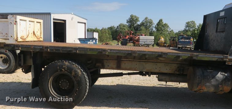 image for item EA9396 1986 Chevrolet Tiltmaster flatbed truck