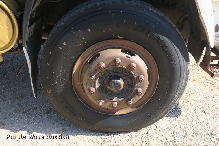 image for item EA9396 1986 Chevrolet Tiltmaster flatbed truck