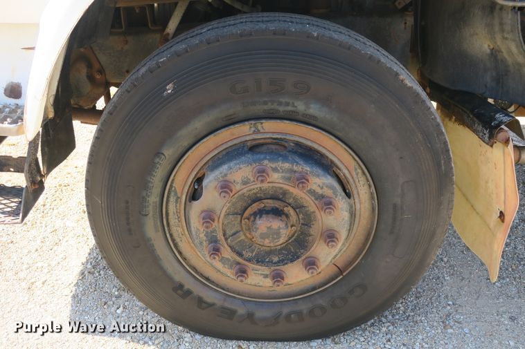 image for item EA9396 1986 Chevrolet Tiltmaster flatbed truck