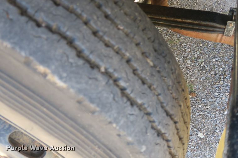 image for item EA9396 1986 Chevrolet Tiltmaster flatbed truck