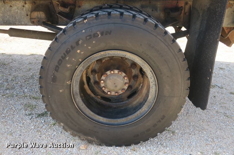 image for item EA9396 1986 Chevrolet Tiltmaster flatbed truck