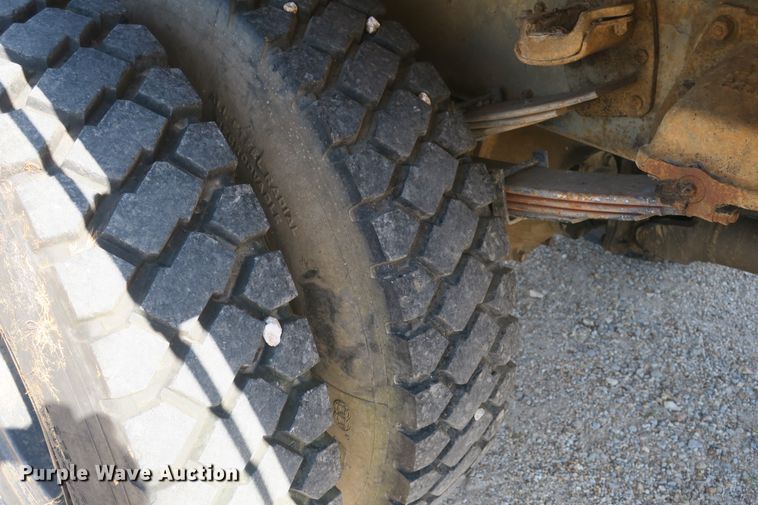 image for item EA9396 1986 Chevrolet Tiltmaster flatbed truck