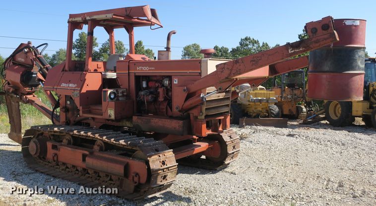 image for item EA9397 Ditch Witch HT100JD cable plow