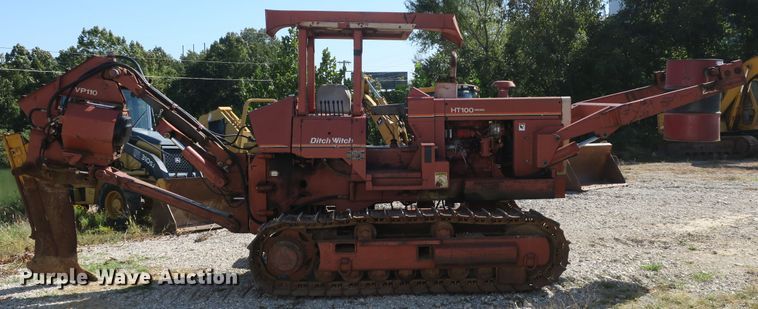 image for item EA9397 Ditch Witch HT100JD cable plow