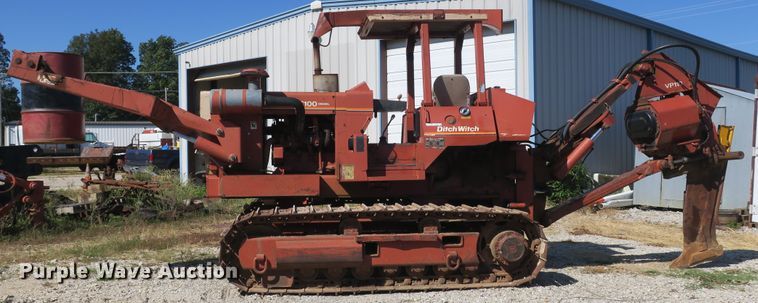 image for item EA9397 Ditch Witch HT100JD cable plow