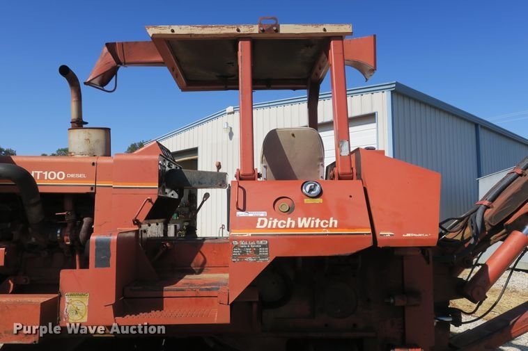 image for item EA9397 Ditch Witch HT100JD cable plow
