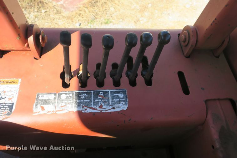 image for item EA9397 Ditch Witch HT100JD cable plow