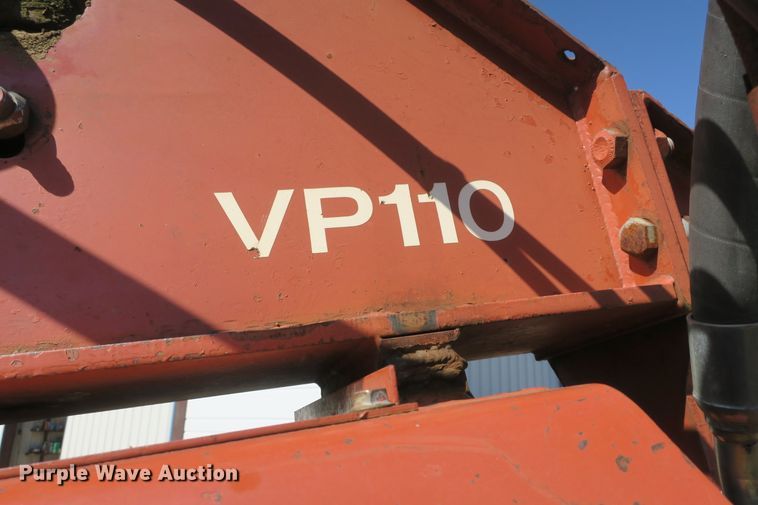 image for item EA9397 Ditch Witch HT100JD cable plow