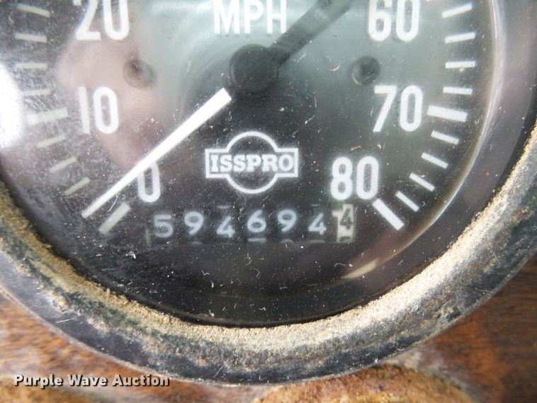 image for item EF9552 1993 Peterbilt 378 truck cab and chassis