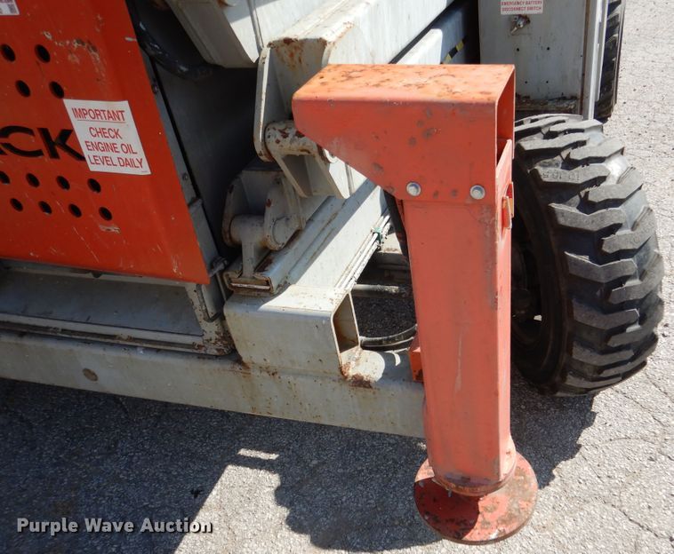 image for item EK9080 2006 Sky Jack SJ8841 scissor lift