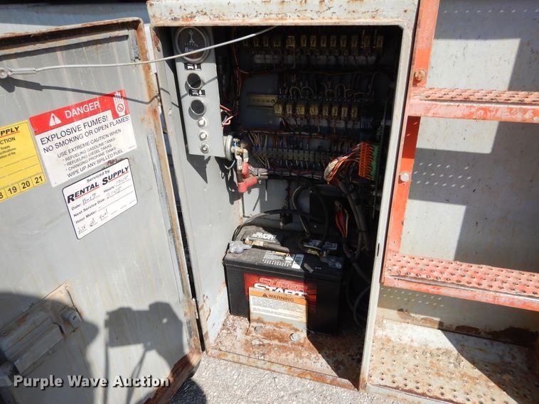 image for item EK9080 2006 Sky Jack SJ8841 scissor lift