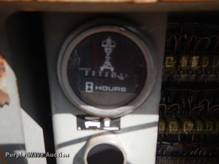 image for item EK9080 2006 Sky Jack SJ8841 scissor lift