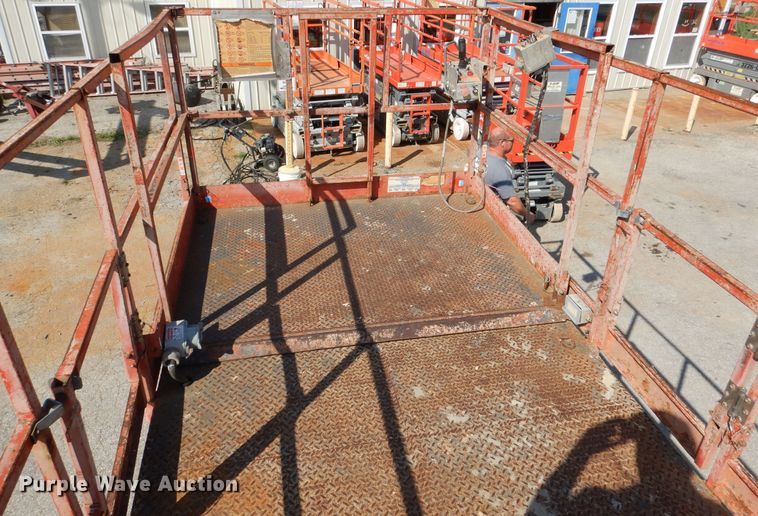 image for item EK9080 2006 Sky Jack SJ8841 scissor lift