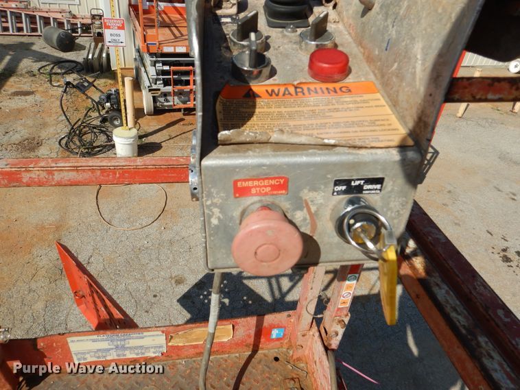 image for item EK9080 2006 Sky Jack SJ8841 scissor lift