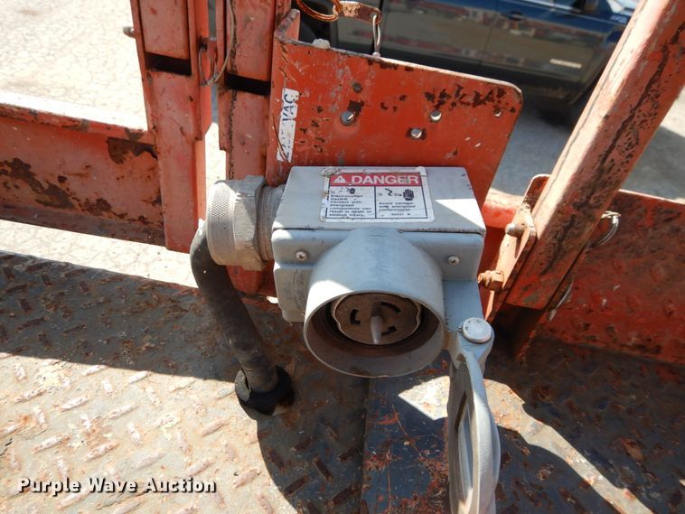 image for item EK9080 2006 Sky Jack SJ8841 scissor lift