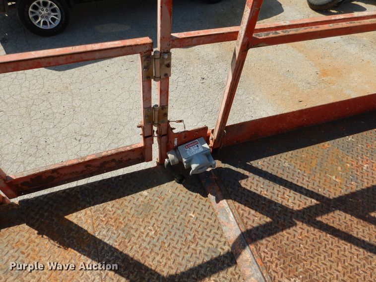 image for item EK9080 2006 Sky Jack SJ8841 scissor lift