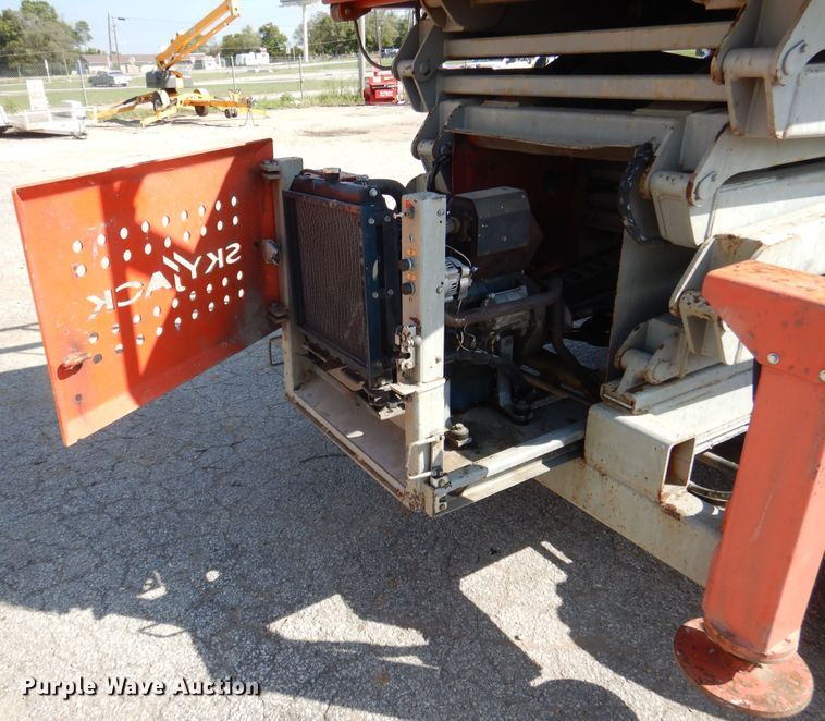 image for item EK9080 2006 Sky Jack SJ8841 scissor lift